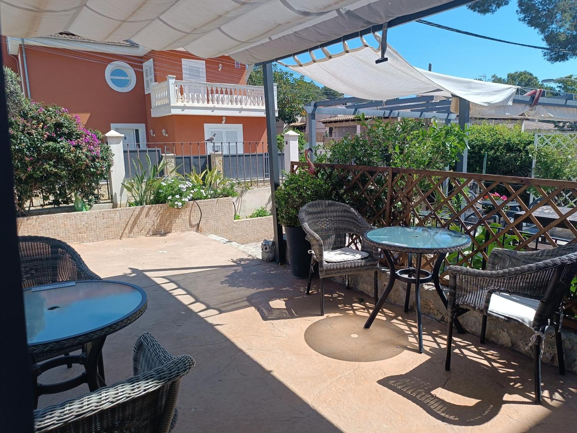 Belgica Guest house *
